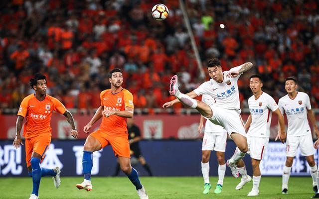 开云体育下载-石柯昨抵济南面谈鲁能高层 郝伟要定前国脚登“山”